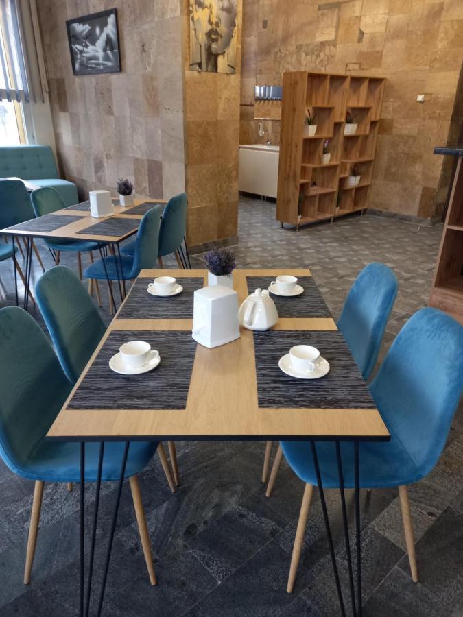 Mykolayiv Tourist Hotel Миколаїв Екстер'єр фото