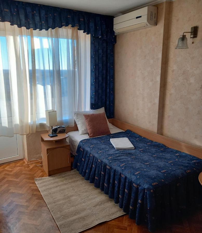 Mykolayiv Tourist Hotel Миколаїв Екстер'єр фото