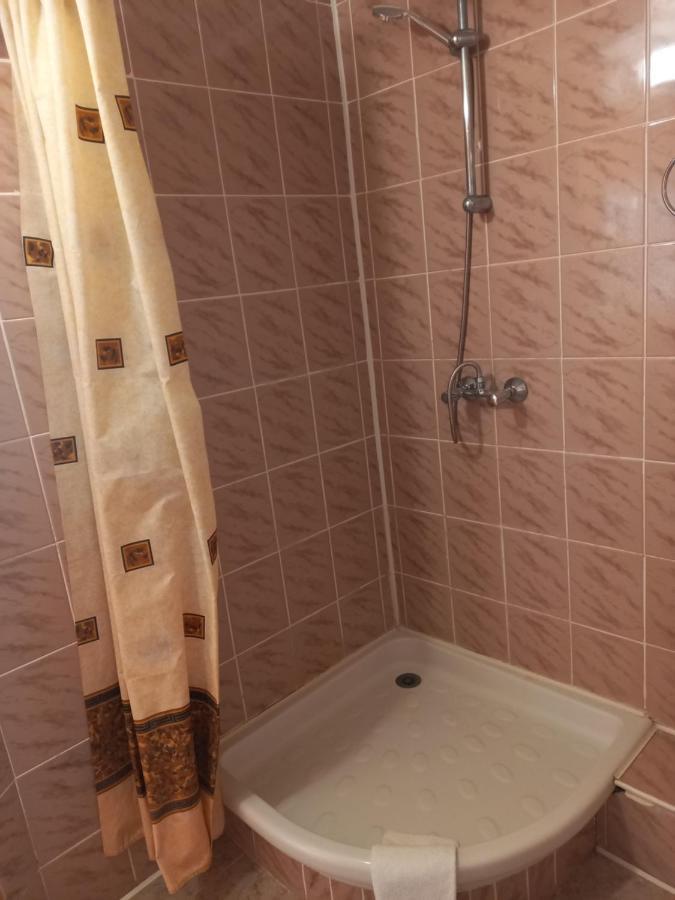 Mykolayiv Tourist Hotel Миколаїв Екстер'єр фото