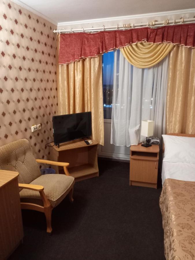 Mykolayiv Tourist Hotel Миколаїв Екстер'єр фото