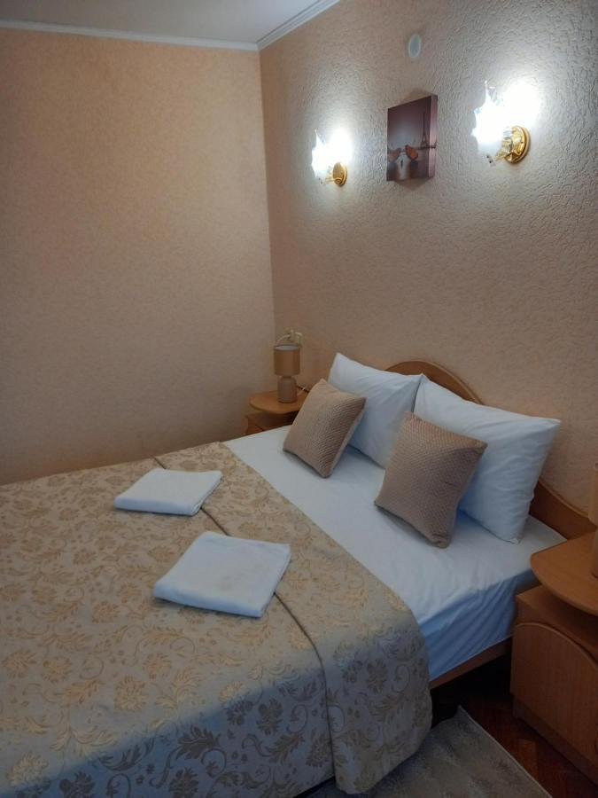 Mykolayiv Tourist Hotel Миколаїв Екстер'єр фото